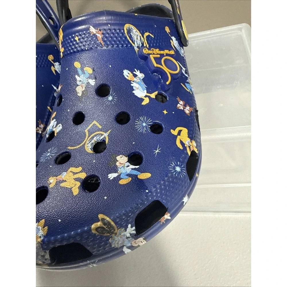 Disney World Disney Parks Crocs 50TH Anniversary Mens 6 Womens‎ 8
